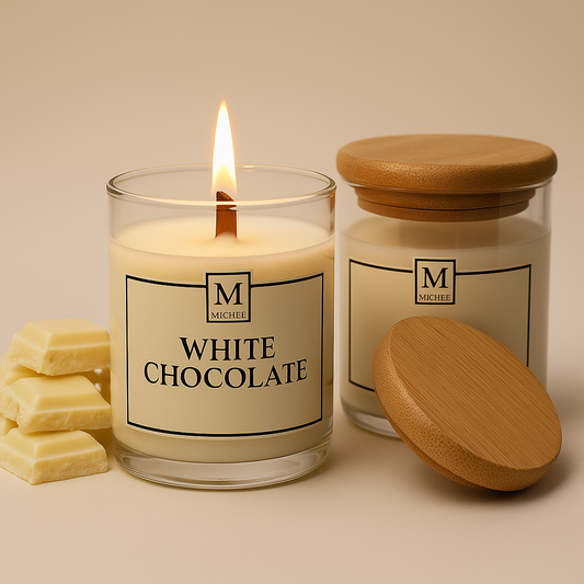 Lumanare parfumata MICHEE White Chocolate din ceara naturala de soia, cu fitil de lemn si aroma dulce de ciocolata alba, realizata manual in Republica Moldova Chisinau